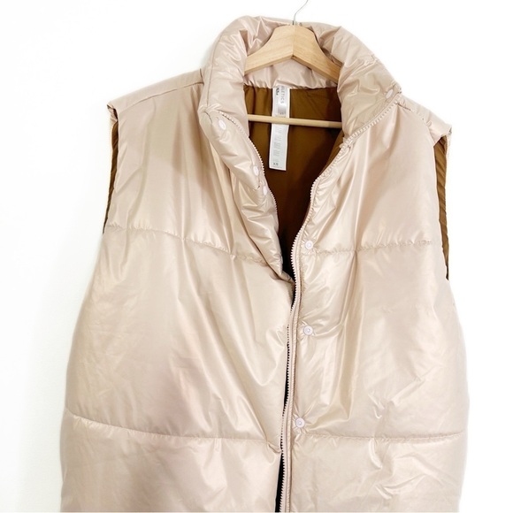 Fabletics Oversized Puffer Vest Jacket Womens XS  Natural Blush Pink - Picture 3 of 6